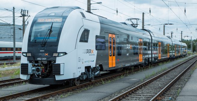 One of the 15 brand-new Siemens Desiro HC trains with two single-deck end cars and two double deck middle cars. Each train set has a total length of 105 meters and is able to transport up to 400 passengers.