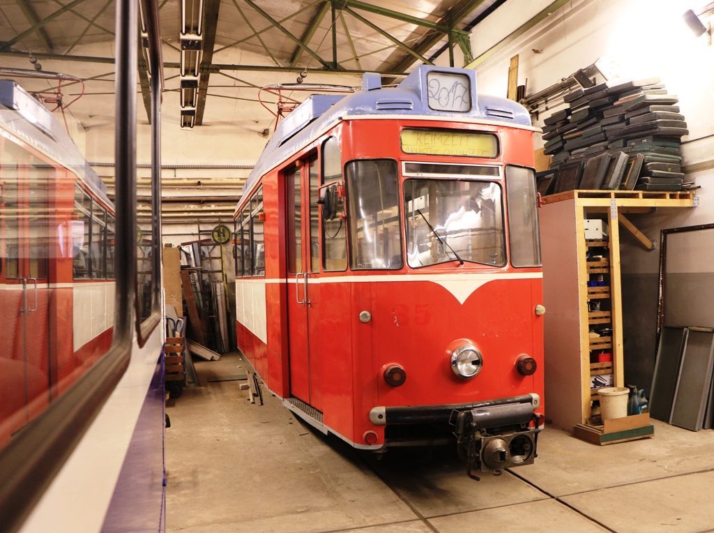 Historische Straßenbahnwagen im Einsatz in Frankfurt/Oder