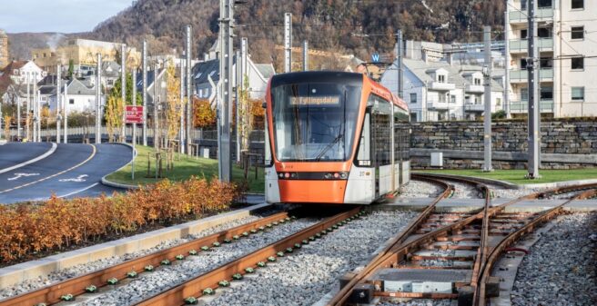 Grundlæggende teori reductor vegne A second new tram line in Bergen/Norway - Urban Transport Magazine