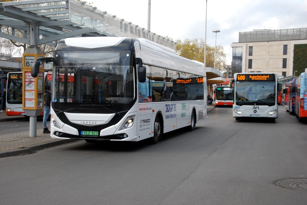 Ikarus delivers two 120e buses in Hungary - Elektrikli Araçlar Dergisi