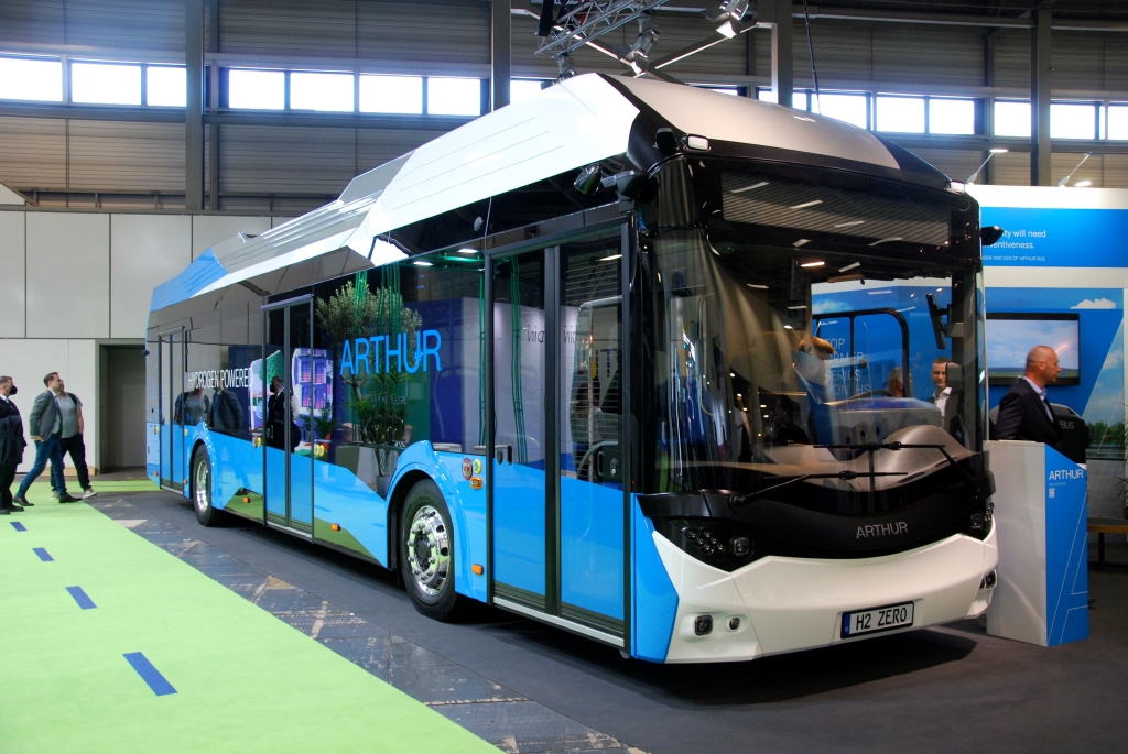 Ikarus is back to Germany. Two new 2-door 120e buses leased - Sustainable  Bus